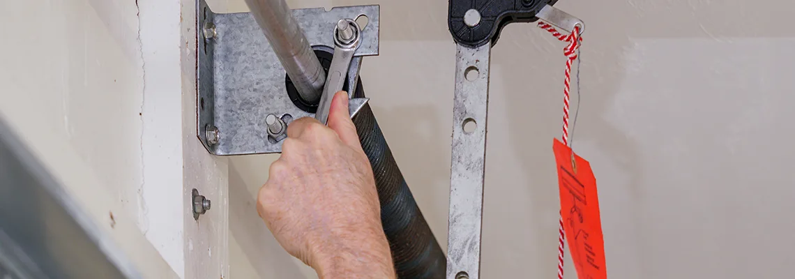Fix Residential Garage Door in Muskoka, Ontario