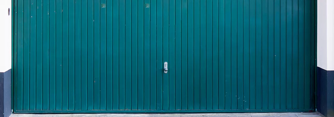 Vinyl Garage Doors Repair Specialists in Muskoka, ON